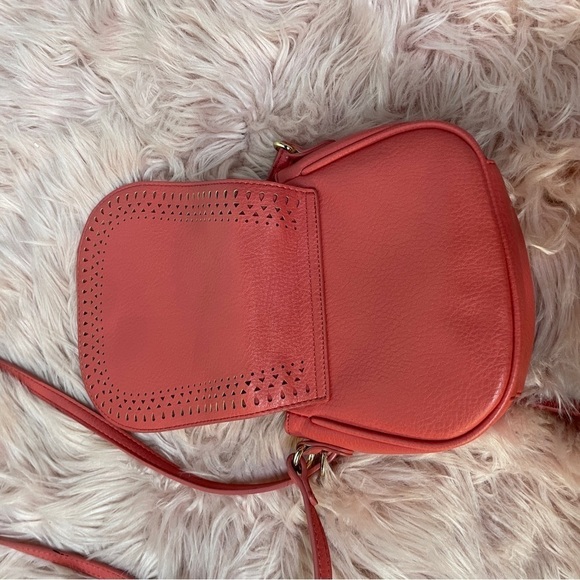 Old navy small cross body purse - Picture 9 of 10